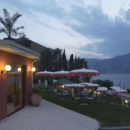 Hotel Oasi Beach Malcesine Buitenkant foto