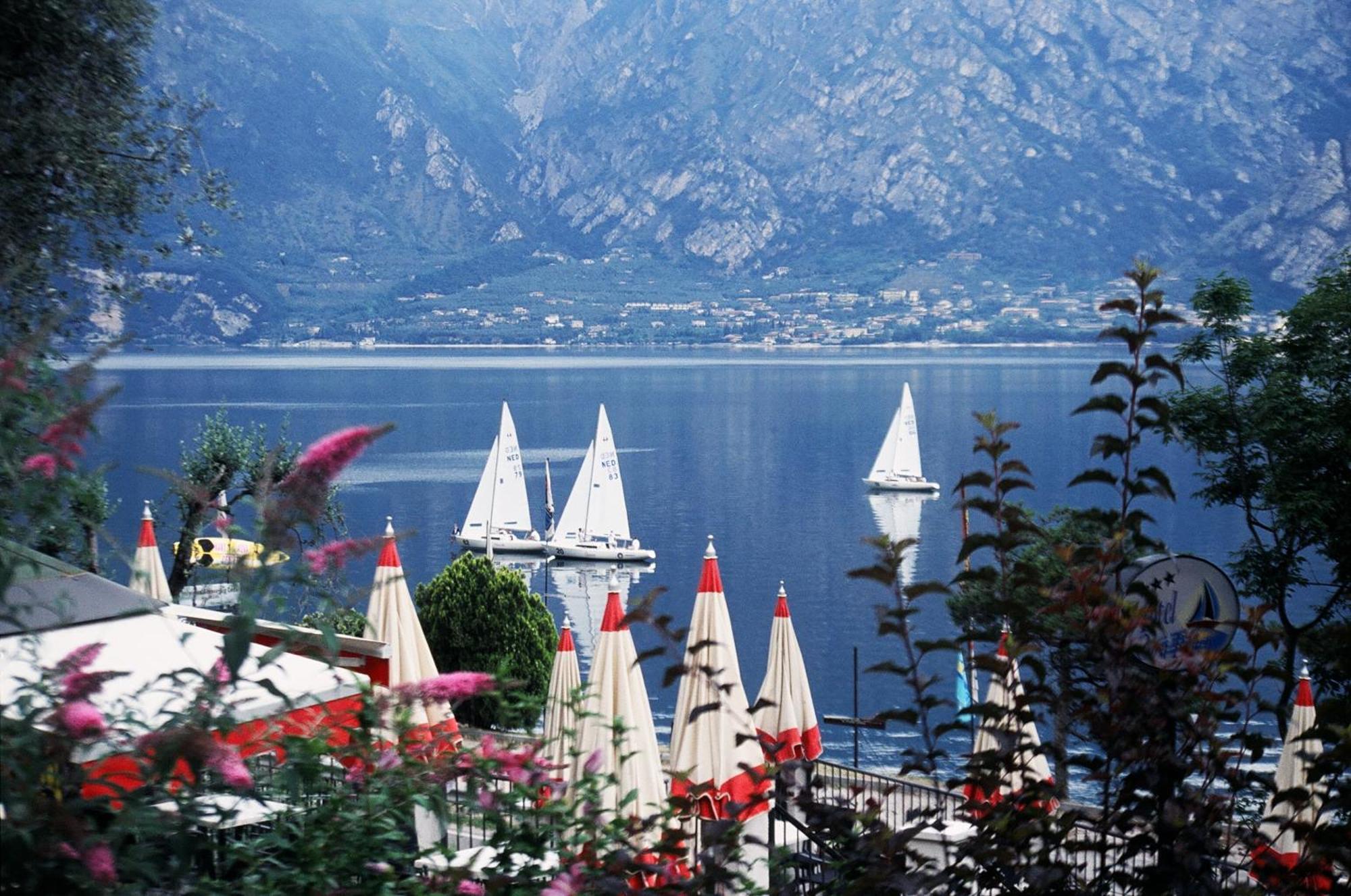 Hotel Oasi Beach Malcesine Buitenkant foto